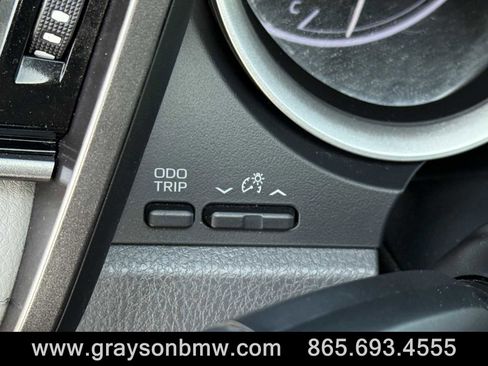 Used 2022 Toyota Camry LE image 24