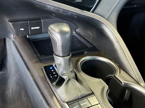 Certified 2023 Toyota Camry SE image 25