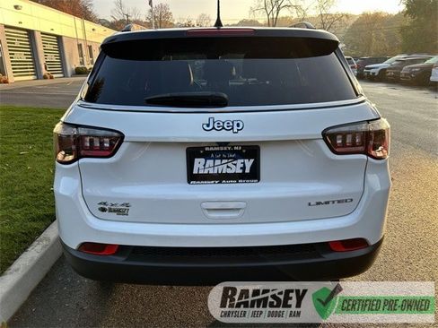 Certified 2022 Jeep Compass Limited image 25