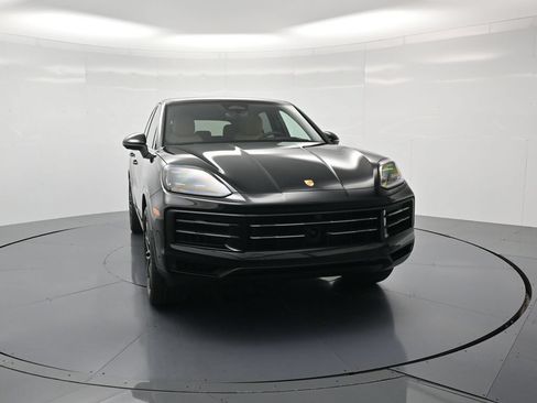 Certified 2026 Porsche Cayenne AWD/4WD image 33