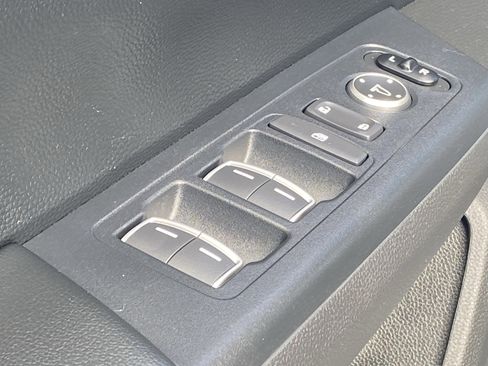 Used 2025 Honda CR-V Sport Touring image 30