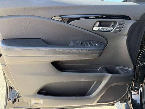 Used 2016 Honda Pilot Touring image 27