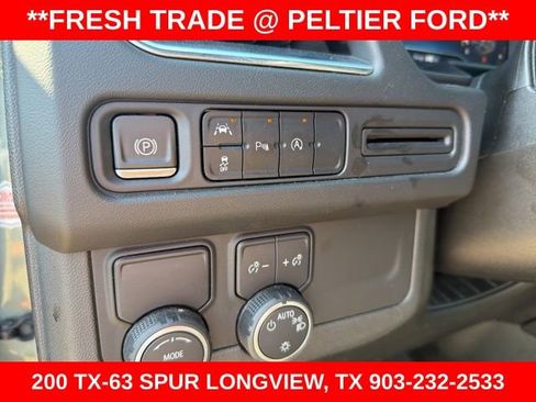 Used 2023 Chevrolet Suburban Premier image 20