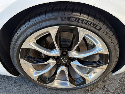 Used 2018 Lexus LC 500 Coupe w/ Sport Package image 18