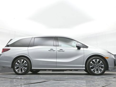Used 2025 Honda Odyssey Elite image 52