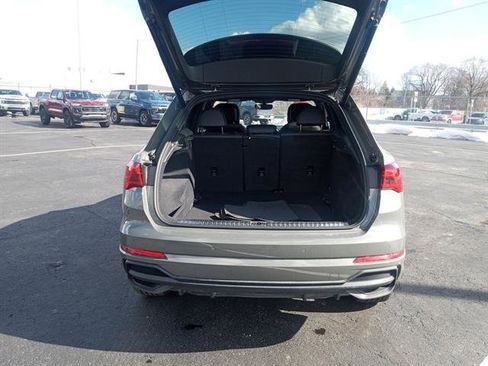 Used 2023 Audi Q3 2.0T Premium image 24