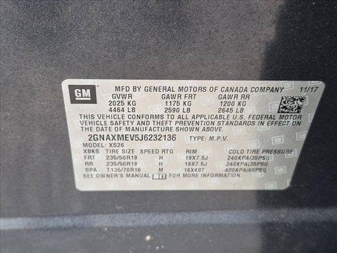 Used 2018 Chevrolet Equinox Premier FWD image 25