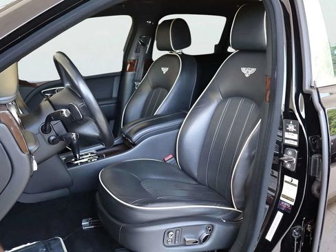 Used 2014 Bentley Mulsanne RWD image 14