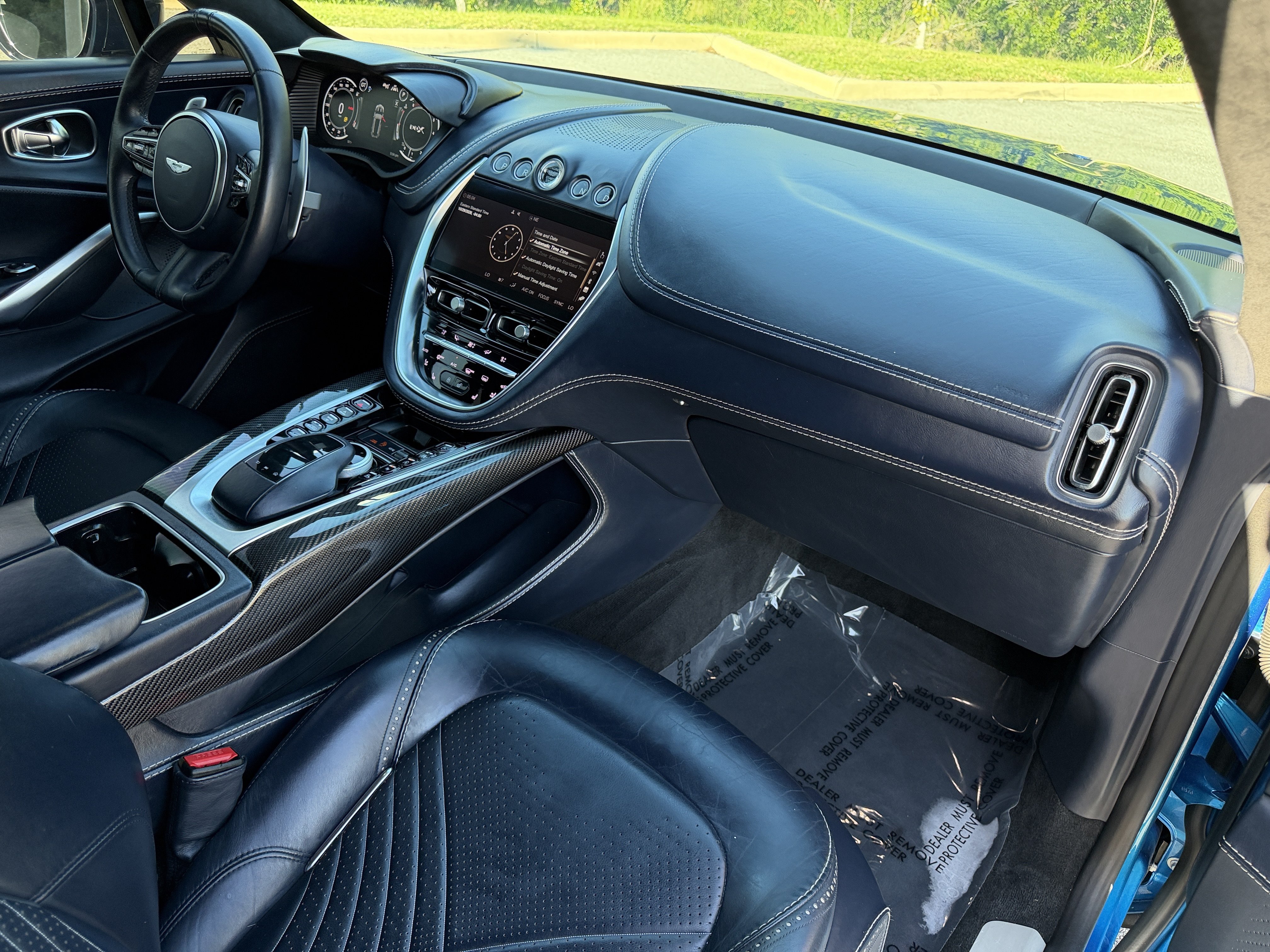 Used 2021 Aston Martin DBX AWD/4WD image 13