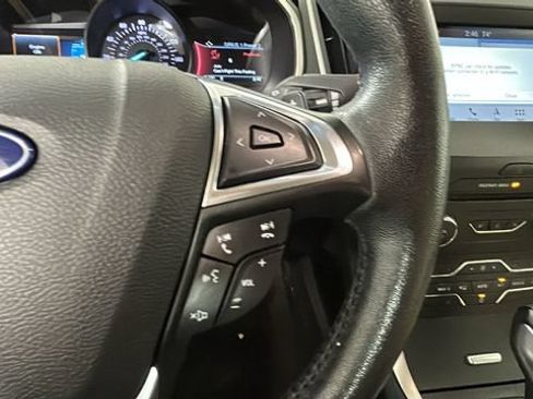 Used 2018 Ford Edge SEL w/ Equipment Group 201A AWD/4WD image 17