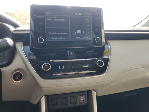 Used 2022 Toyota Corolla Cross LE w/ Moonroof Package image 26