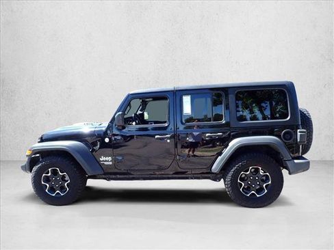 Used 2018 Jeep Wrangler Unlimited Sport S AWD/4WD image 2