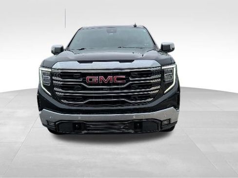 Used 2022 GMC Sierra 1500 SLT AWD/4WD image 5