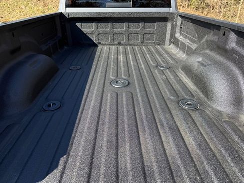 Used 2022 RAM 3500 Big Horn w/ Level C Equiment Group image 9