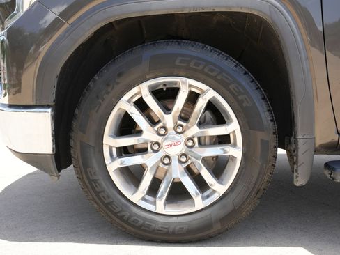 Used 2019 GMC Sierra 1500 SLT RWD image 26