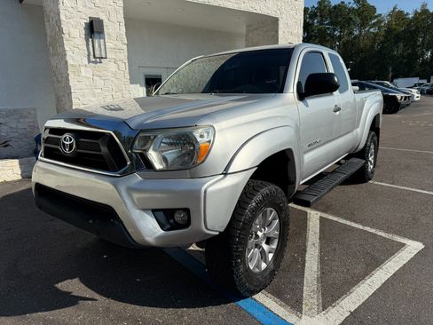 Used 2013 Toyota Tacoma 4x4 Access Cab V6 image 11