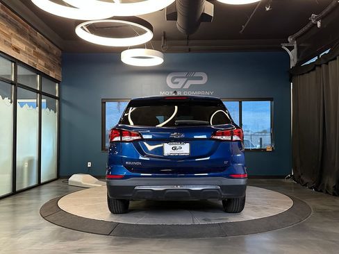 Used 2022 Chevrolet Equinox LT FWD image 4