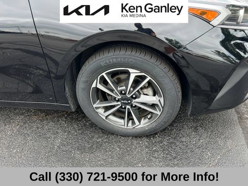 Certified 2023 Kia Forte LXS FWD image 22