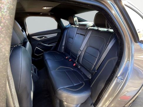 Used 2022 Jaguar XF R-Dynamic SE image 21