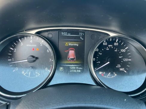 Used 2016 Nissan Rogue SV w/ SV Premium Package AWD/4WD image 42