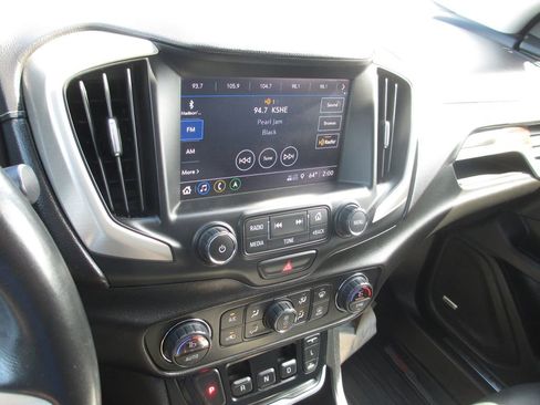 Used 2018 GMC Terrain Denali w/ Advanced Safety Package image 27