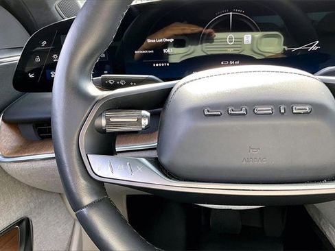 Used 2023 Lucid Air Touring image 11