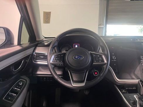 Used 2025 Subaru Outback Limited image 21