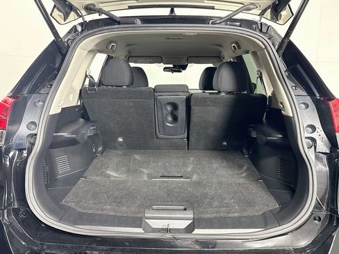 Used 2020 Nissan Rogue SV w/ Premium Package AWD/4WD image 33