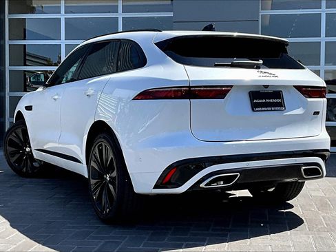 New 2026 Jaguar F-PACE R-Dynamic S image 3