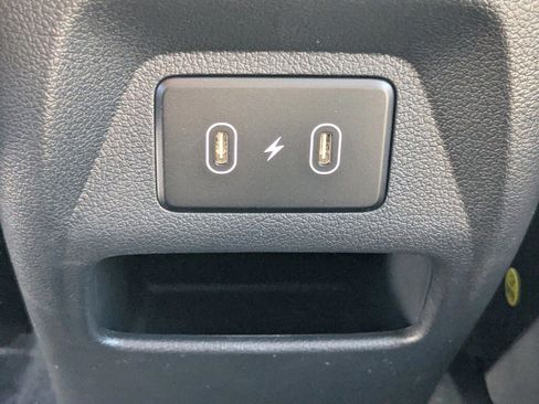 New 2025 Hyundai Venue SEL FWD image 11