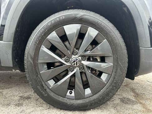 Used 2022 Volkswagen Taos S w/ IQ Drive S Package FWD image 18