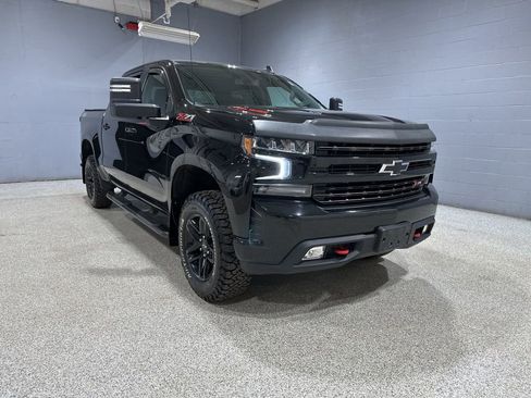 Used 2021 Chevrolet Silverado 1500 LT Trail Boss w/ Bed Protection Package AWD/4WD image 1