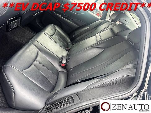 Used 2023 Toyota Mirai w/ Advanced Technology Package RWD image 10