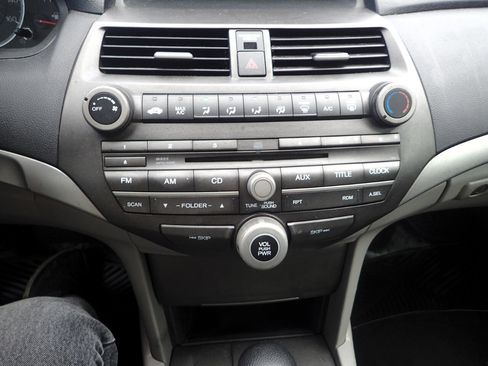 Used 2011 Honda Accord LX image 18