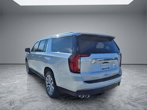 Used 2023 GMC Yukon XL Denali w/ Denali Reserve Package AWD/4WD image 5