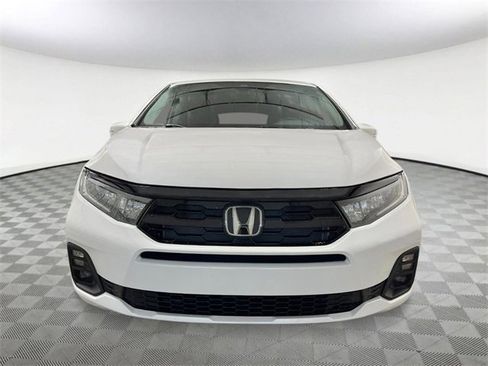 New 2025 Honda Odyssey Touring image 8