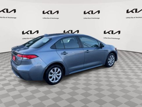 Used 2022 Toyota Corolla LE image 8