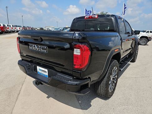 Used 2026 GMC Canyon Denali w/ LPO, Black Badging Package AWD/4WD image 7