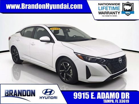 Used 2025 Nissan Sentra SV FWD image 1