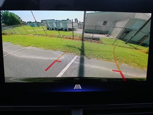 New 2025 Chevrolet Trax LT w/ Driver Confidence Package image 31