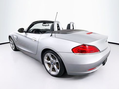 Used 2011 BMW Z4 sDrive30i RWD image 5