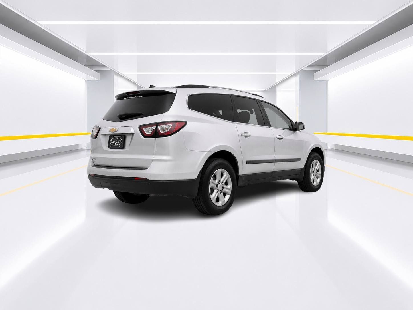 Used 2014 Chevrolet Traverse LS FWD image 5