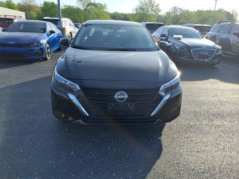 Used 2024 Nissan Sentra S image 2