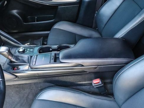 Certified 2024 Lexus IS 300 F Sport RWD image 22