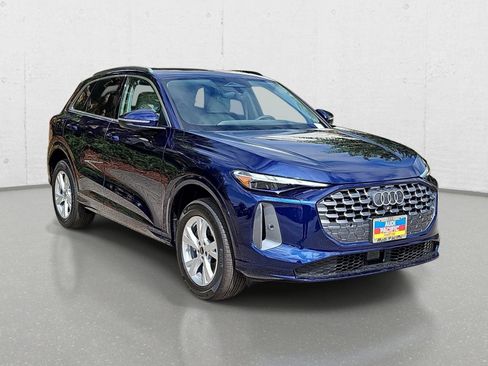 New 2026 Audi Q5 Premium AWD/4WD image 3