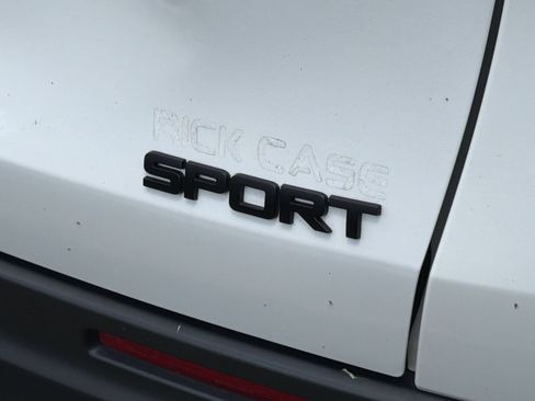 Used 2025 Honda HR-V Sport image 9