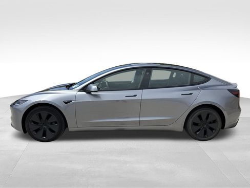 Used 2025 Tesla Model 3 Long Range RWD image 9