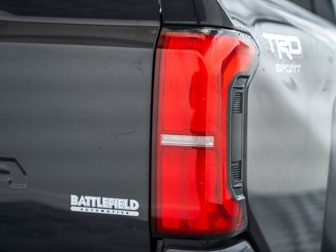 Certified 2025 Toyota Tacoma TRD Sport AWD/4WD image 8