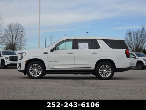 Used 2023 GMC Yukon SLT w/ SLT Premium Package image 4
