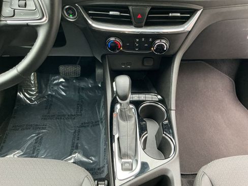 Used 2025 Buick Encore GX Preferred FWD image 36